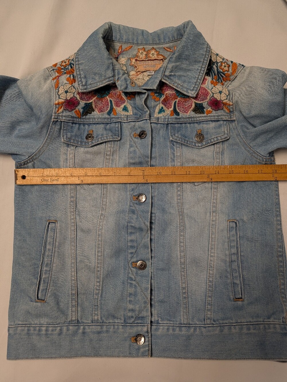 Johnny Was Light Blue Denim Jacket with Multicolor Floral Embroidery Size Small - Picture 11 of 12